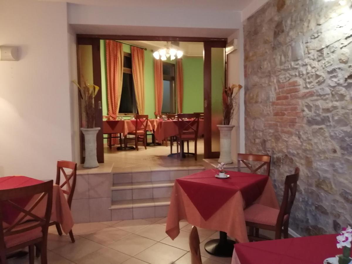 Hotel Azzurra سالسوماجّوري تيرمي المظهر الخارجي الصورة