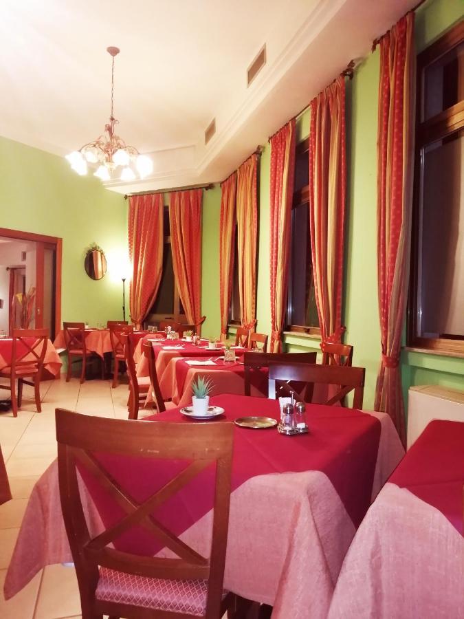Hotel Azzurra سالسوماجّوري تيرمي المظهر الخارجي الصورة