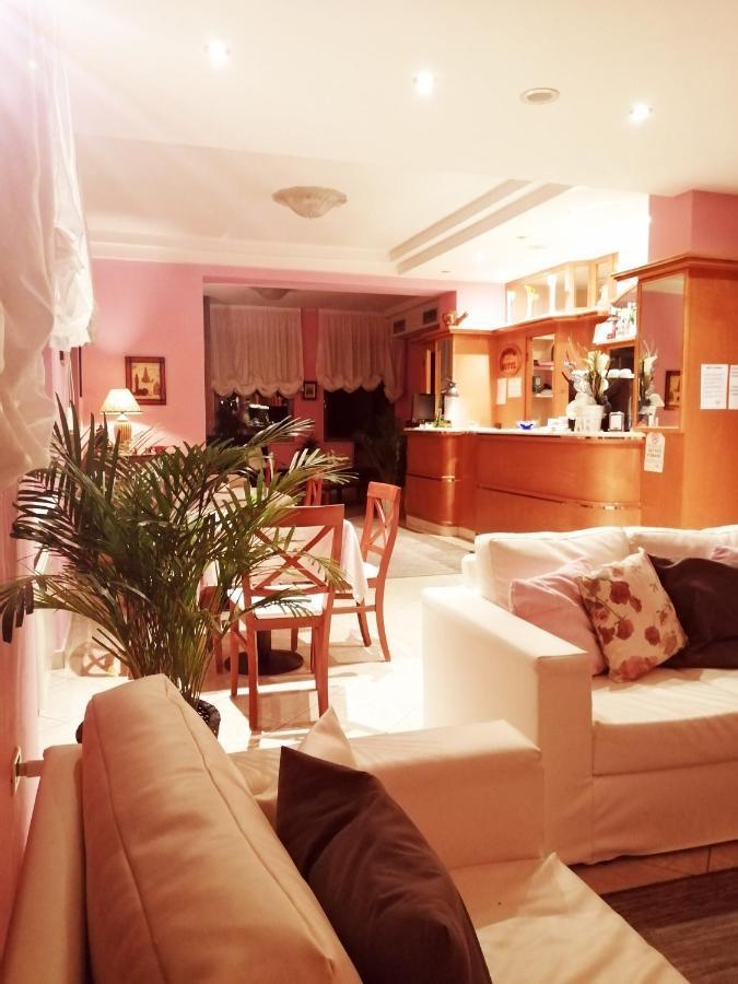 Hotel Azzurra سالسوماجّوري تيرمي المظهر الخارجي الصورة