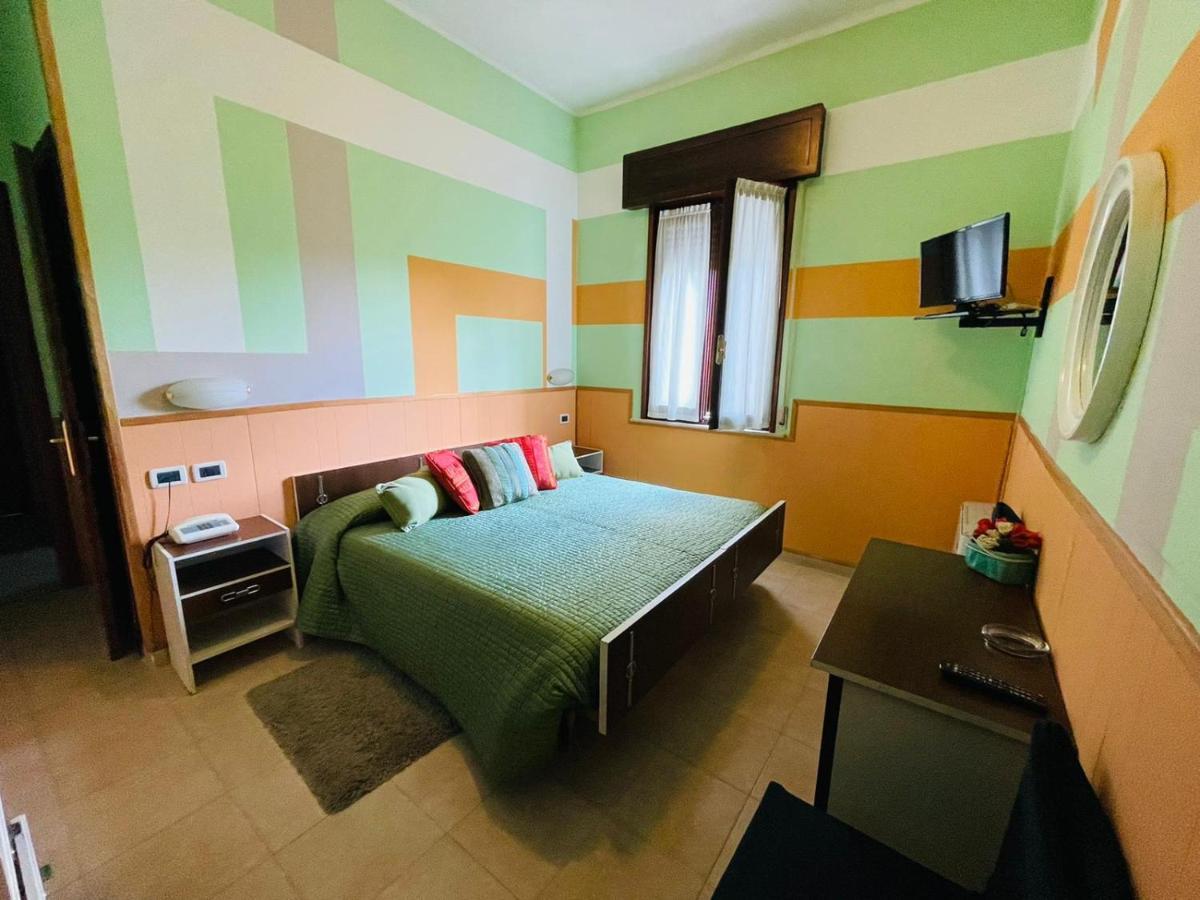 Hotel Azzurra سالسوماجّوري تيرمي المظهر الخارجي الصورة