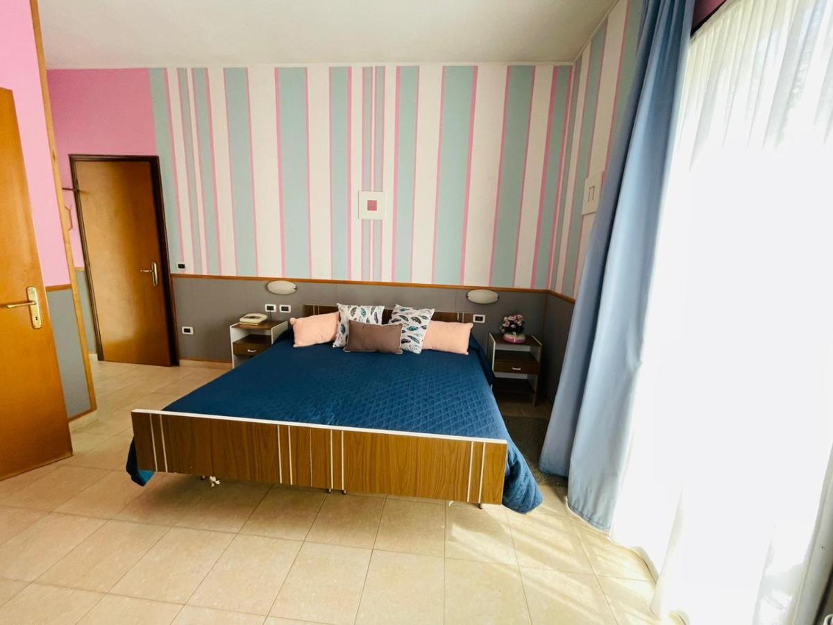 Hotel Azzurra سالسوماجّوري تيرمي المظهر الخارجي الصورة